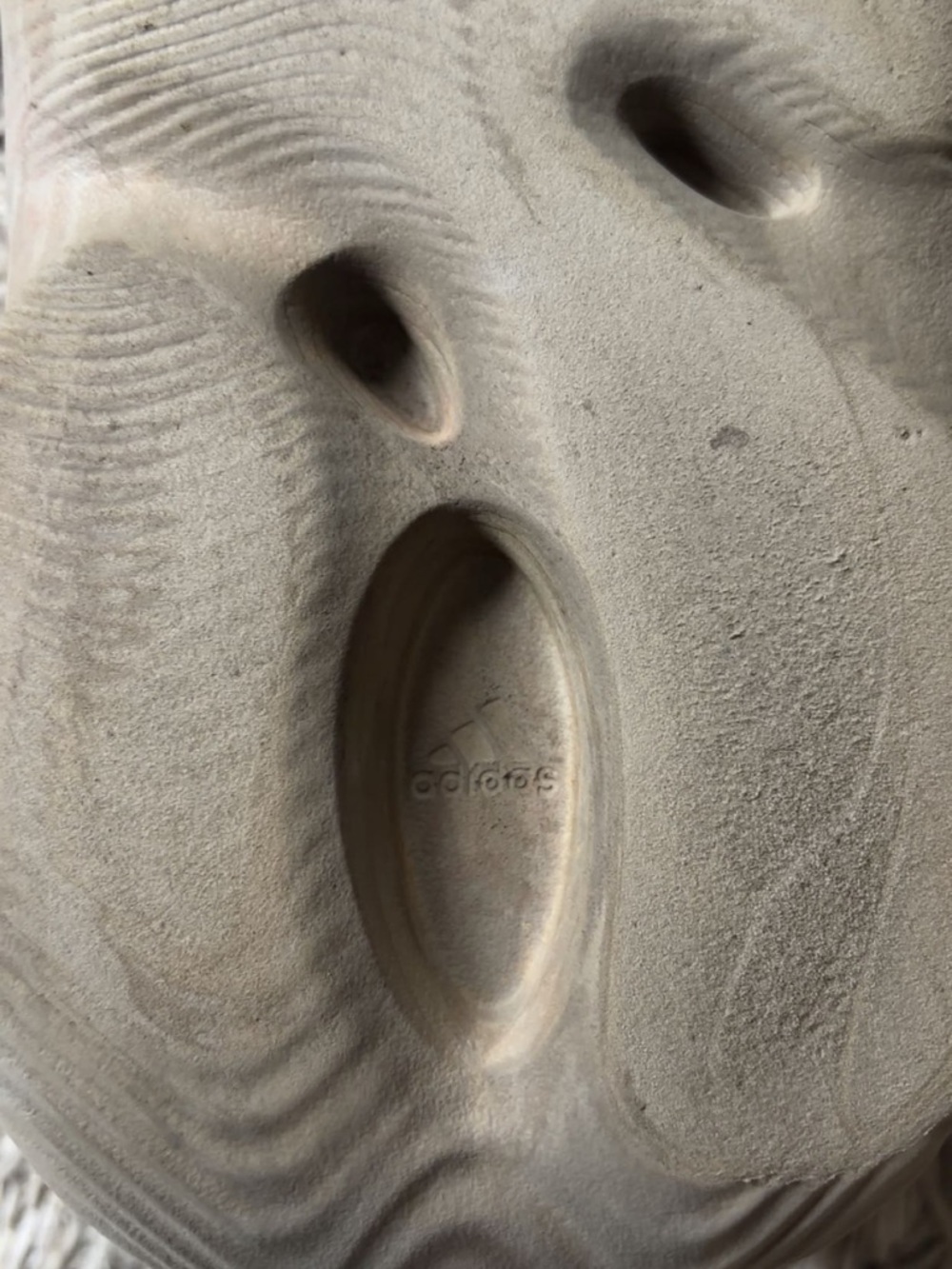 yeezy foam runners - Picture 3 of 3